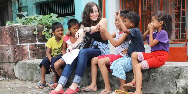 Pourquoi devenir volontaire humanitaire peut changer votre vie